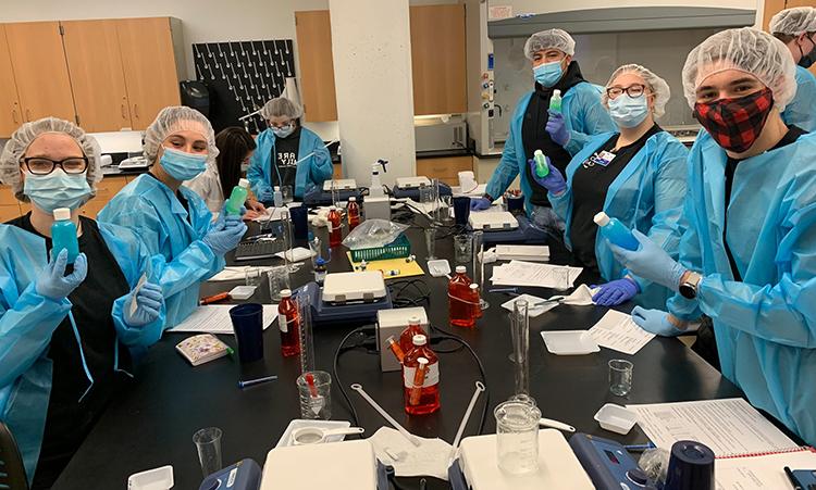 High School students participate in a compounding laboratory experience at the UMKC School of Pharmacy's Springfield, Missouri, campus.